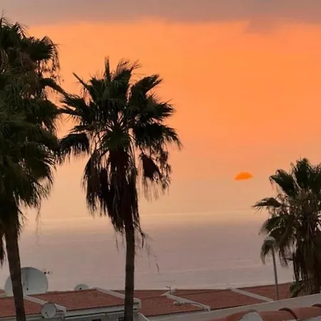 Sun Island אדחה