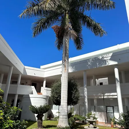 Sun Island 公寓